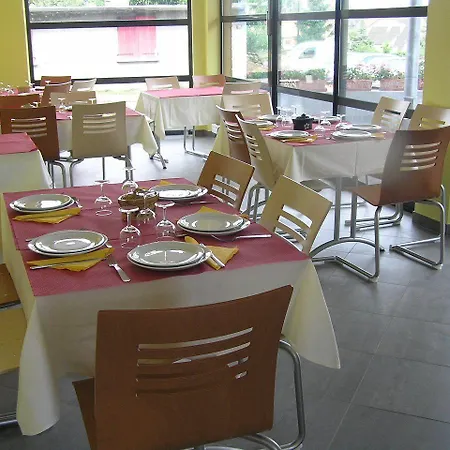 Centre Le Mittel Hotel 2*